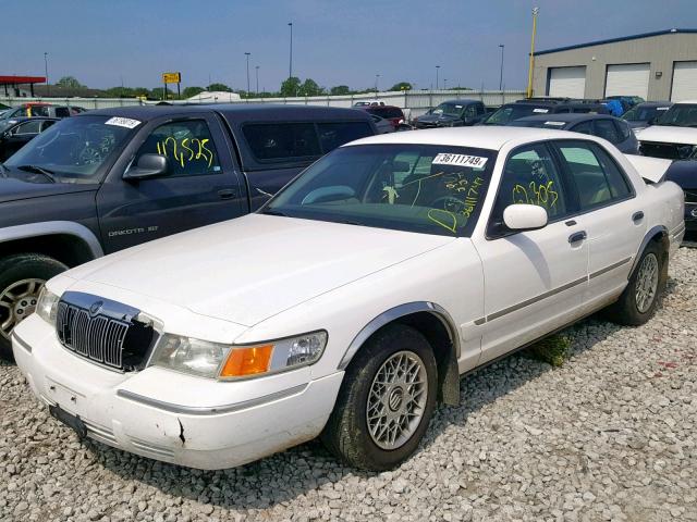 2MEFM74W8YX626204 - 2000 MERCURY GRAND MARQ WHITE photo 2