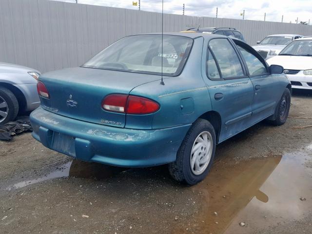 1G1JF5242W7197424 - 1998 CHEVROLET CAVALIER L GREEN photo 4