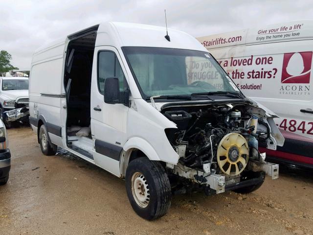 WD3PE8CB0B5575176 - 2011 MERCEDES-BENZ SPRINTER 2 WHITE photo 1