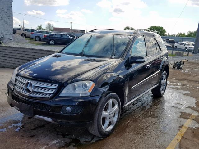 4JGBB86E98A422726 - 2008 MERCEDES-BENZ ML 350 BLACK photo 2