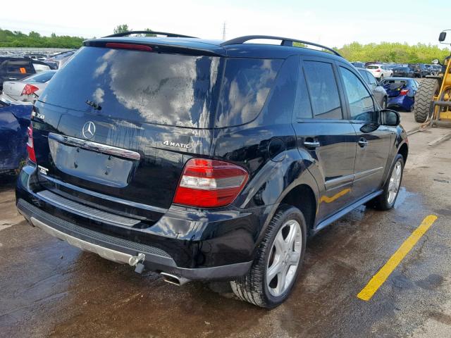 4JGBB86E98A422726 - 2008 MERCEDES-BENZ ML 350 BLACK photo 4