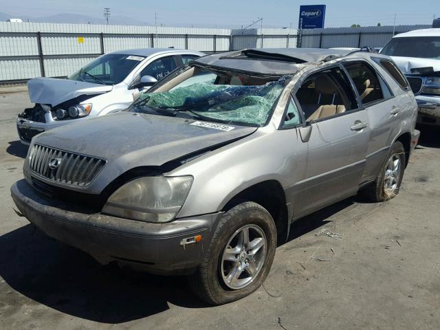 JT6HF10UXX0063117 - 1999 LEXUS RX 300 GOLD photo 2