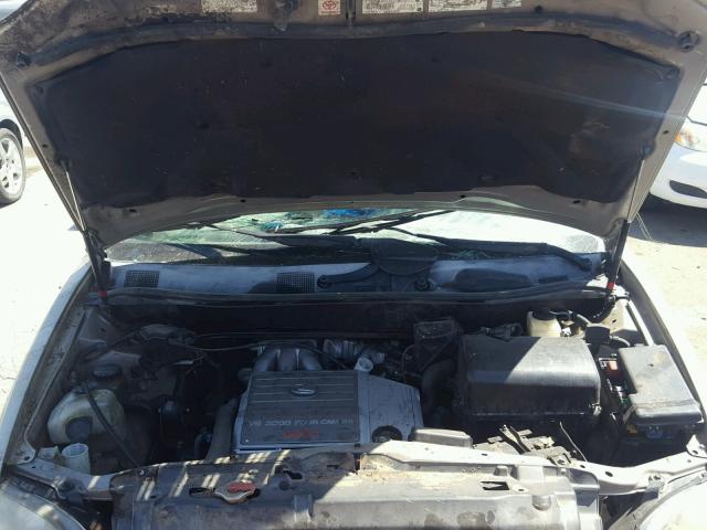 JT6HF10UXX0063117 - 1999 LEXUS RX 300 GOLD photo 7