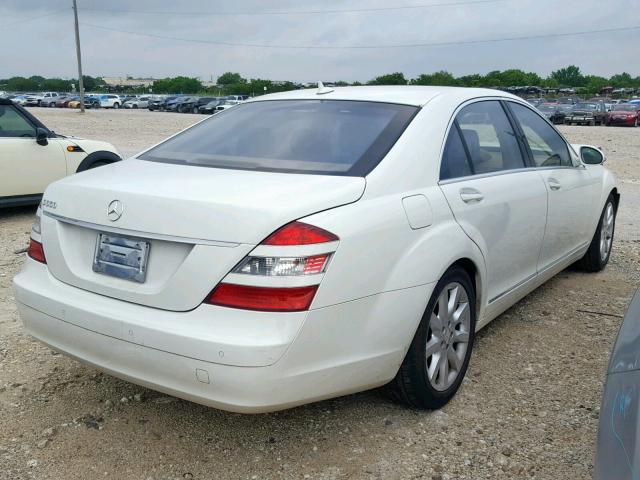 WDDNG71X18A228137 - 2008 MERCEDES-BENZ S 550 WHITE photo 4