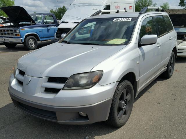 JA4LZ41G23U051562 - 2003 MITSUBISHI OUTLANDER SILVER photo 2