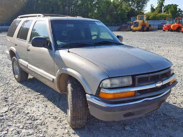 1GNCS13W5YK188020 - 2000 CHEVROLET BLAZER TAN photo 1