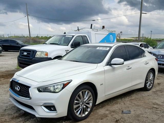 JN1CV7APXJM240107 - 2018 INFINITI Q50 PURE WHITE photo 2