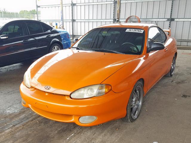 KMHJG24F7WU092215 - 1998 HYUNDAI TIBURON ORANGE photo 2