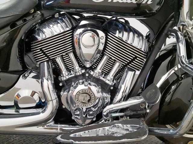 56KTHAAA2K3372955 - 2019 INDIAN MOTORCYCLE CO. SPRINGFIEL BLACK photo 5