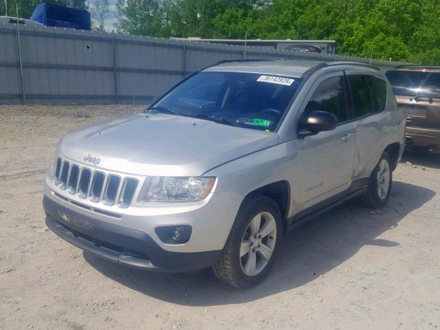 1C4NJDBB6DD192421 - 2013 JEEP COMPASS SP ვერცხლისფერი ფოტო 2