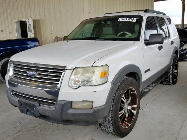 1FMEU63E36ZA23745 - 2006 FORD EXPLORER X WHITE photo 2