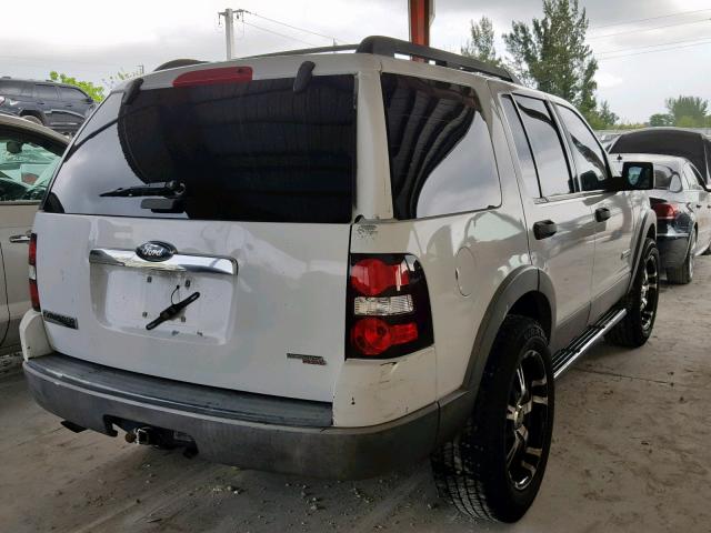 1FMEU63E36ZA23745 - 2006 FORD EXPLORER X WHITE photo 4