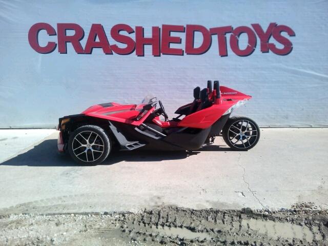 57XAAPFA4G5106952 - 2016 POLARIS SLINGSHOT RED photo 5