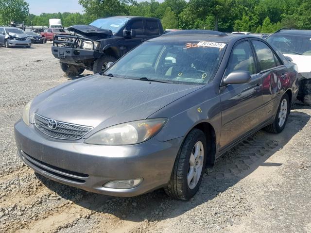 JTDBF32KX20005247 - 2002 TOYOTA CAMRY LE GRAY photo 2