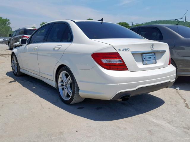 WDDGF4HB3CA625975 - 2012 MERCEDES-BENZ C 250 WHITE photo 3