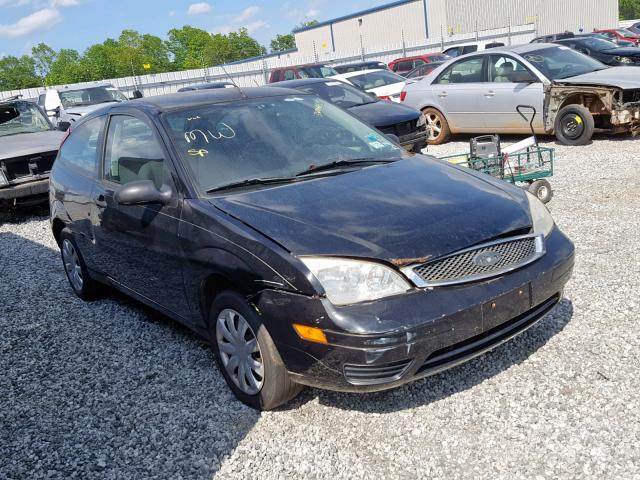 3FAFP31N95R141048 - 2005 FORD FOCUS ZX3 BLACK photo 1