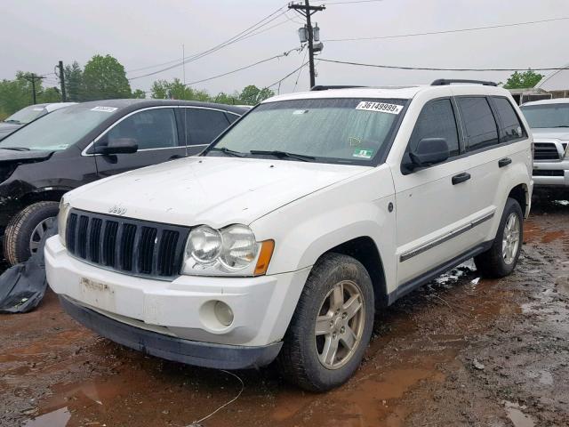 1J4HR48N05C706367 - 2005 JEEP GRAND CHER WHITE photo 2