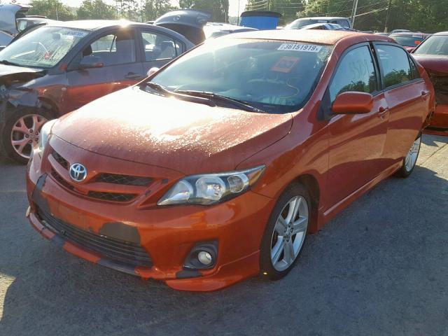 2T1BU4EE5DC065589 - 2013 TOYOTA COROLLA BA ORANGE photo 2