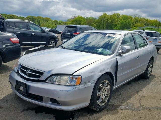 19UUA5645XA010213 - 1999 ACURA 3.2TL SILVER photo 2