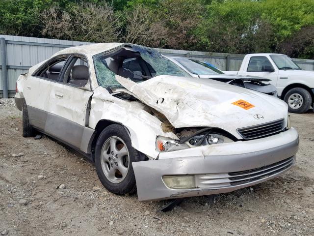 JT8BF28G0X0152230 - 1999 LEXUS ES 300 WHITE photo 1