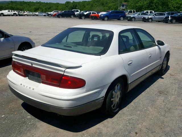 2G4WF5519Y1234818 - 2000 BUICK REGAL GS WHITE photo 4