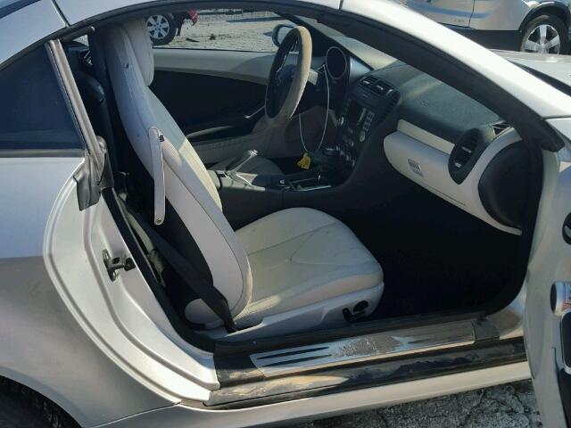 WDBWK54F67F168327 - 2007 MERCEDES-BENZ SLK 280 SILVER photo 5