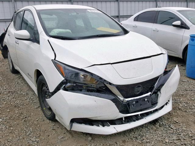 1N4AZ1CP5JC301359 - 2018 NISSAN LEAF S WHITE photo 1