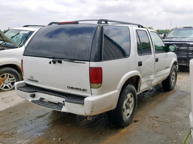 1GNDT13W12K211575 - 2002 CHEVROLET BLAZER WHITE photo 4