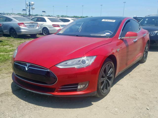 5YJSA1DP2DFP14626 - 2013 TESLA MODEL S RED photo 2