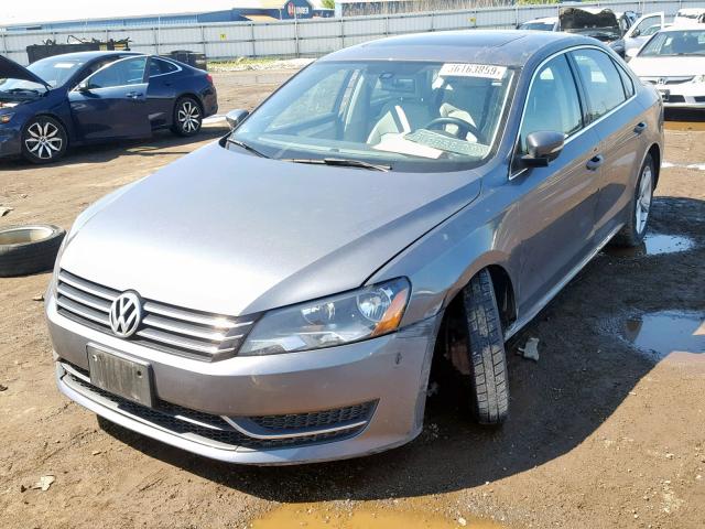 1VWBP7A33DC136582 - 2013 VOLKSWAGEN PASSAT SE GRAY photo 2