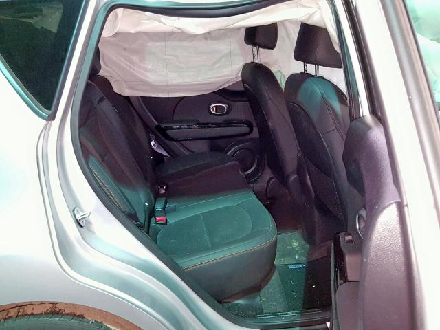 KNDJX3AAXJ7528050 - 2018 KIA SOUL ! Gümüş foto 6
