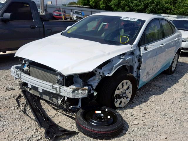 3FA6P0G76KR132634 - 2019 FORD FUSION S WHITE photo 2