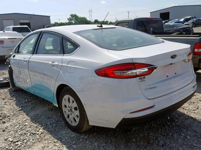 3FA6P0G76KR132634 - 2019 FORD FUSION S WHITE photo 3