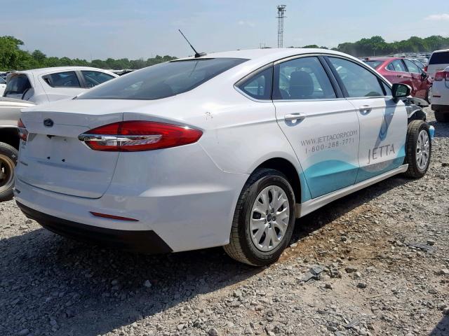 3FA6P0G76KR132634 - 2019 FORD FUSION S WHITE photo 4