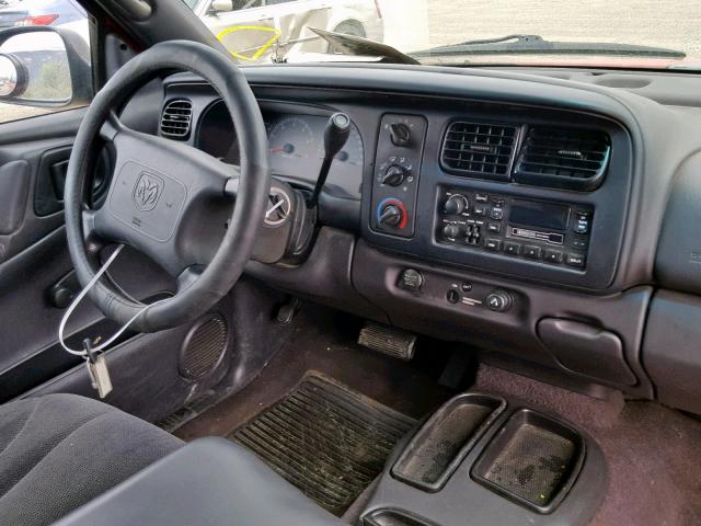 1B7GL22X0YS764717 - 2000 DODGE DAKOTA RED photo 9