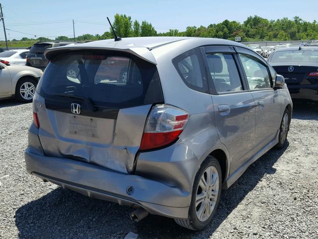 JHMGE8H45AC002072 - 2010 HONDA FIT SPORT GRAY photo 4