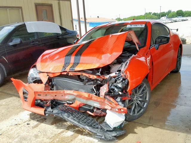 JF1ZNAA10H8707933 - 2017 TOYOTA 86 BASE ORANGE photo 2