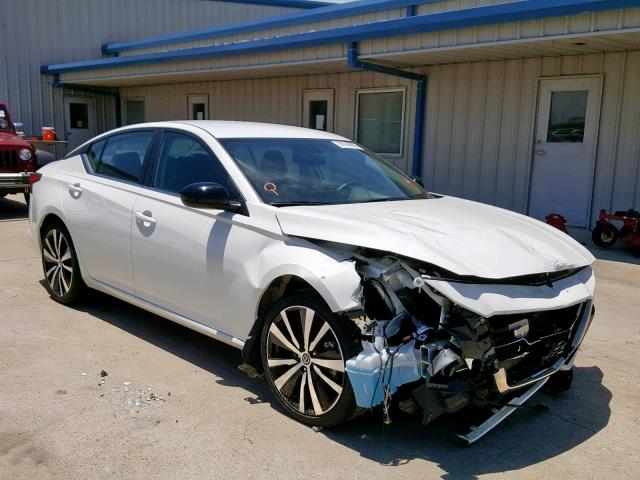 1N4BL4CV2KC161133 - 2019 NISSAN ALTIMA SR WHITE photo 1