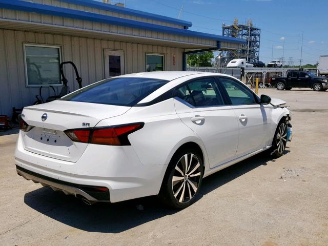 1N4BL4CV2KC161133 - 2019 NISSAN ALTIMA SR WHITE photo 4