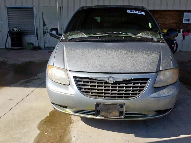 1C4GJ25B53B267581 - 2003 CHRYSLER VOYAGER BLUE photo 9