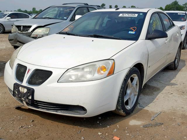 1G2ZH57NX84166727 - 2008 PONTIAC G6 GT WHITE photo 2