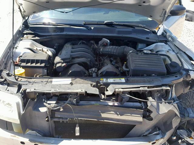 2D4FV47T28H111470 - 2008 DODGE MAGNUM SILVER photo 7