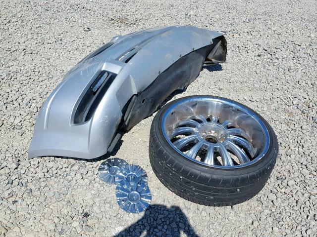 2D4FV47T28H111470 - 2008 DODGE MAGNUM SILVER photo 9