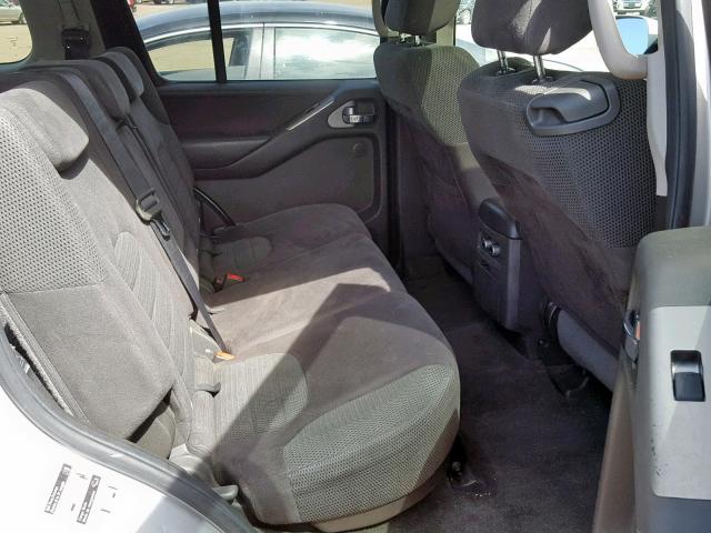 5N1AR18W56C660868 - 2006 NISSAN PATHFINDER SILVER photo 6