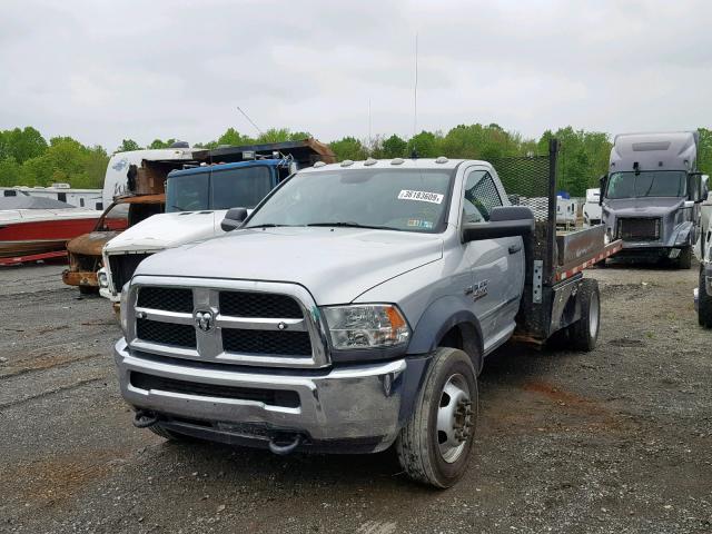 3C7WRKBJ7FG526103 - 2015 RAM 4500 SILVER photo 2