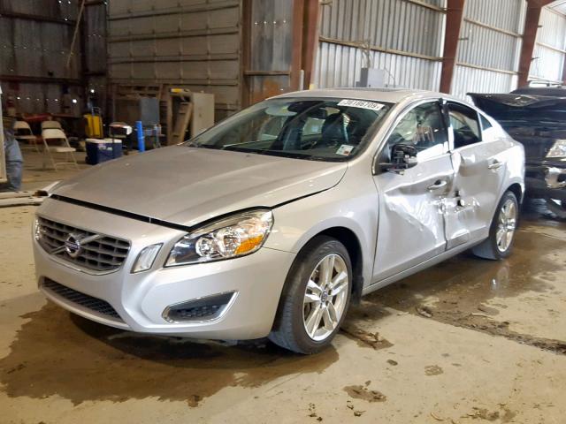 YV1622FS8C2137554 - 2012 VOLVO S60 T5 SILVER photo 2