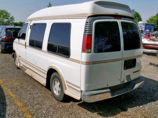 1GBFG15R0V1091750 - 1997 CHEVROLET EXPRESS G1 WHITE photo 3