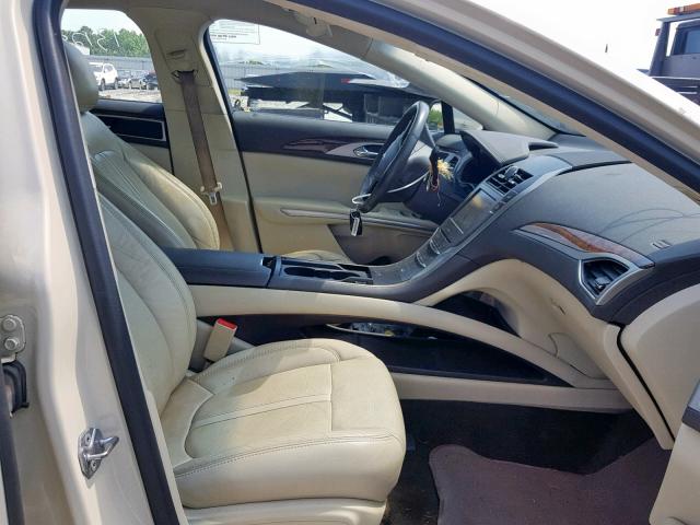 3LN6L2LUXER830094 - 2014 LINCOLN MKZ HYBRID TAN photo 5