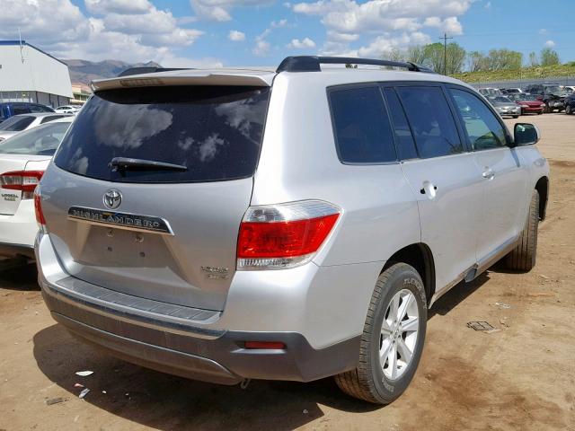 5TDBK3EH2DS243301 - 2013 TOYOTA HIGHLANDER SILVER photo 4