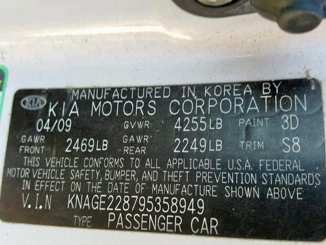 KNAGE228795358949 - 2009 KIA OPTIMA SILVER photo 10